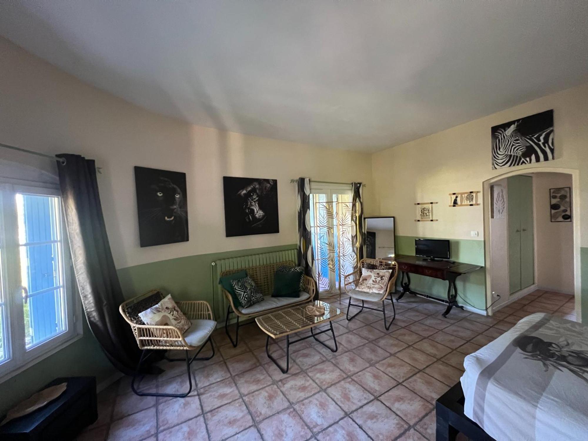 Bed and Breakfast Bastide Du Bonheur Saint Donat Gréoux-les-Bains Exterior foto